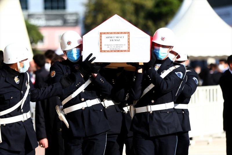 Mesut Yılmaz için cenaze töreni düzenlendi