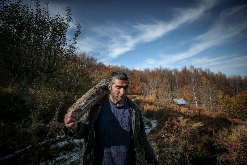 Uludağ'da 7 yıldır teknolojiden uzak yaşayan maratoncu