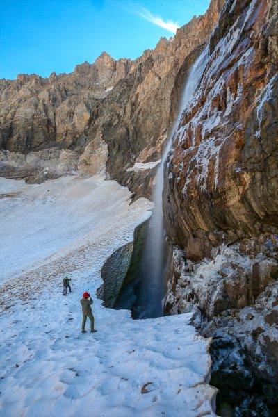 Türkiye'nin en büyük vadi buzulu Uludoruk incelenecek