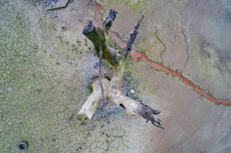 Sazlıdere Barajı’nda sular çekildi