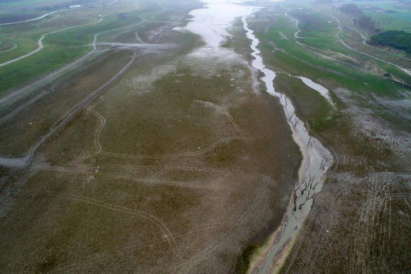 Sazlıdere Barajı’nda sular çekildi