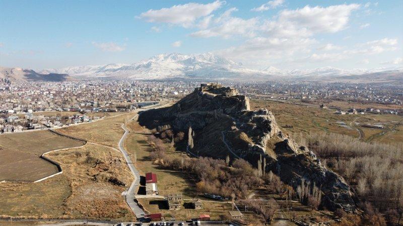 Van Kalesi ve çevresi, nitelikli doğal koruma alanı oldu