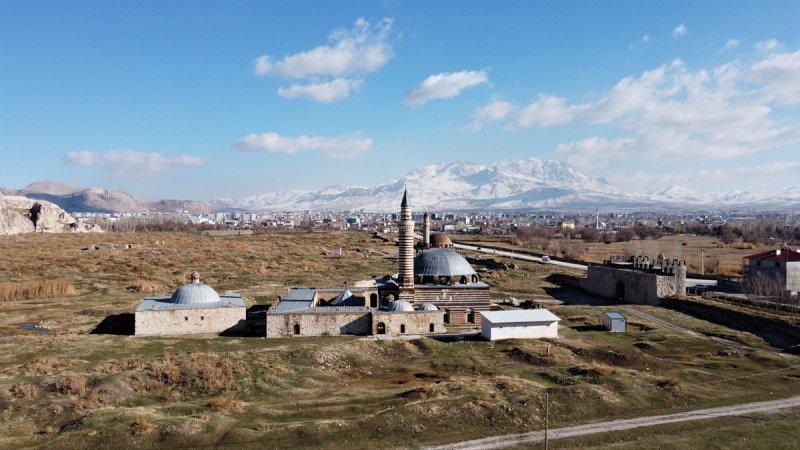 Van Kalesi ve çevresi, nitelikli doğal koruma alanı oldu