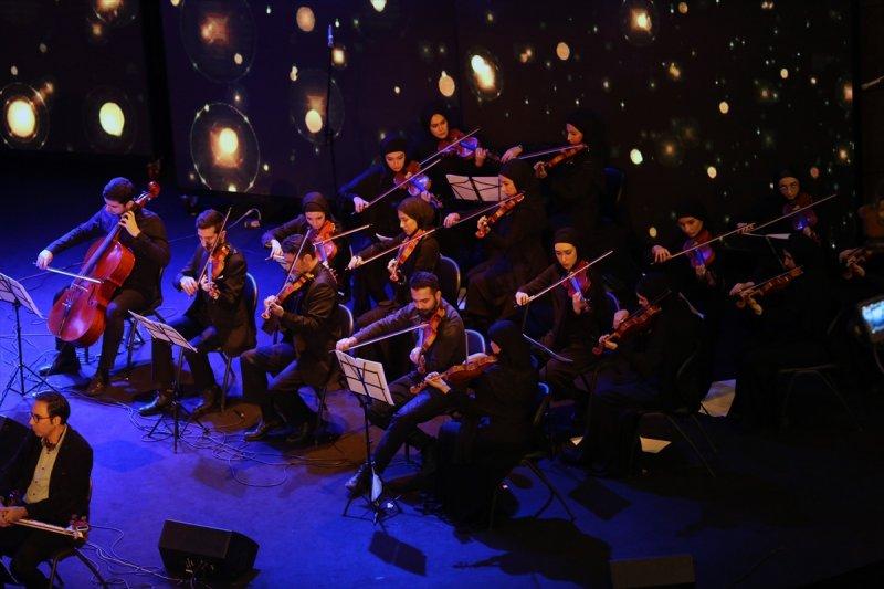 İran'da korona günlerinde online konser