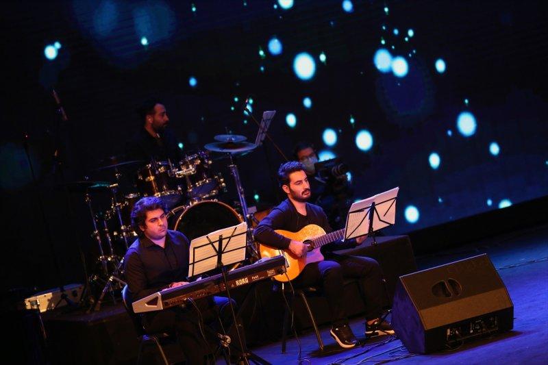 İran'da korona günlerinde online konser