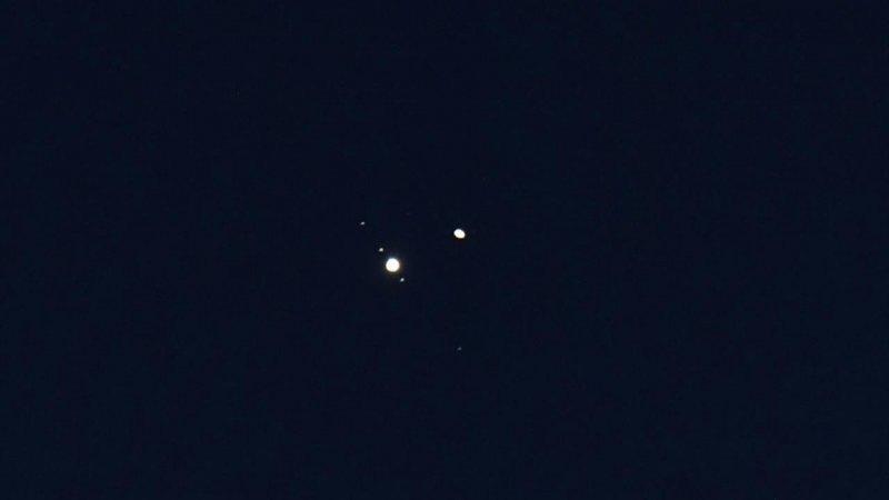 Jüpiter ve Satürn buluşması gerçekleşti