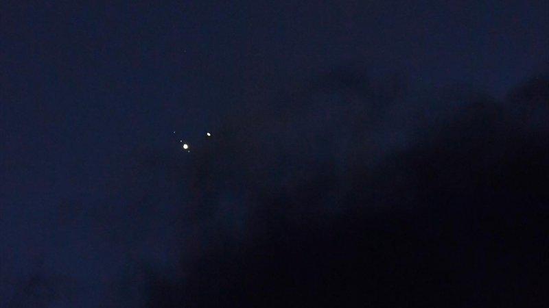 Jüpiter ve Satürn buluşması gerçekleşti