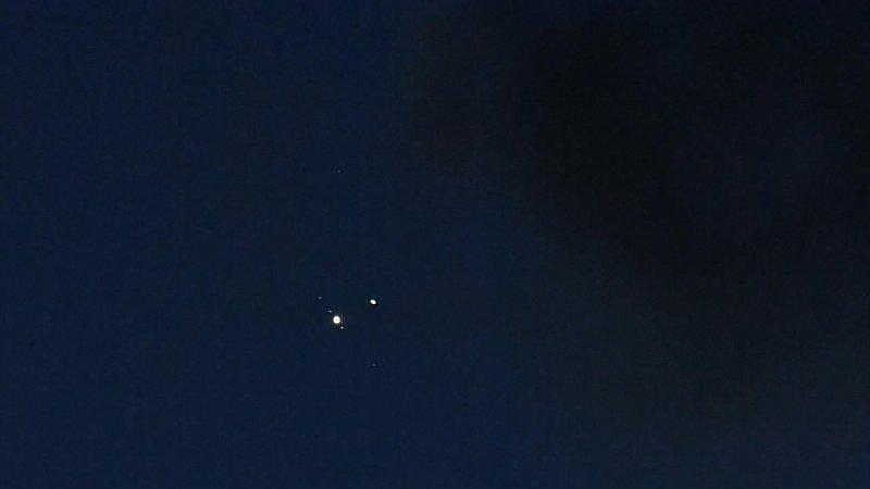 Jüpiter ve Satürn buluşması gerçekleşti