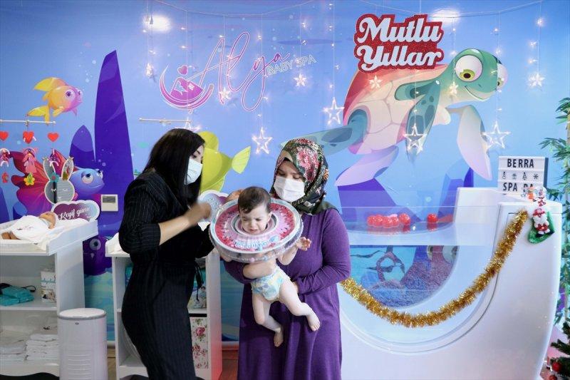 Diyarbakır'da bebeklere jakuzi ve masajla gelişim desteği