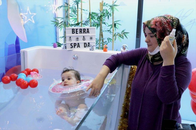 Diyarbakır'da bebeklere jakuzi ve masajla gelişim desteği