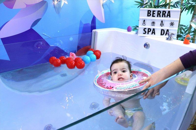 Diyarbakır'da bebeklere jakuzi ve masajla gelişim desteği