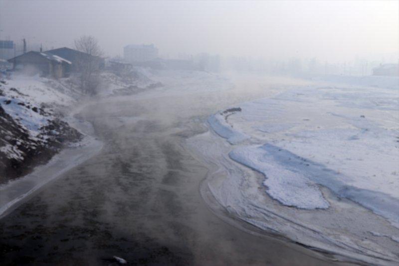 Doğu'da dondurucu soğuklar etkisini gösterdi