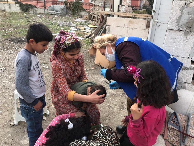 Ankara'da göçmen çocuklar için saç kesimi etkinliği