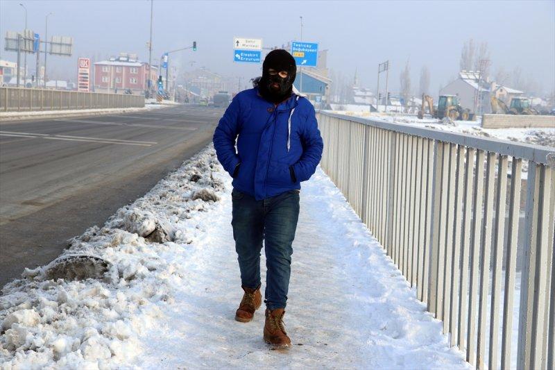 Doğu'da dondurucu soğuklar etkisini gösterdi