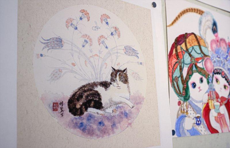 Çinli sanatçı, yerleştiği İstanbul'da Türk-İslam motifleri ile Çin sanatını sentezliyor