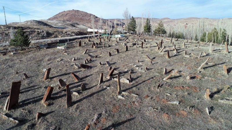 Sivas'ın 4 asırlık mezar taşları