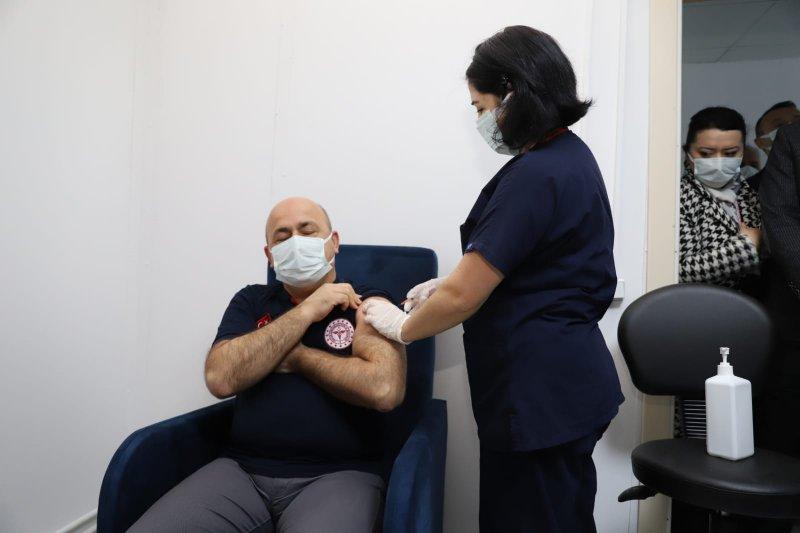 Türkiye'de koronavirüs aşısı 