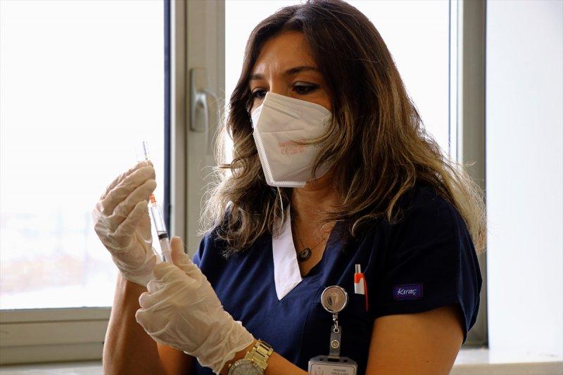 Türkiye'de koronavirüs aşısı 