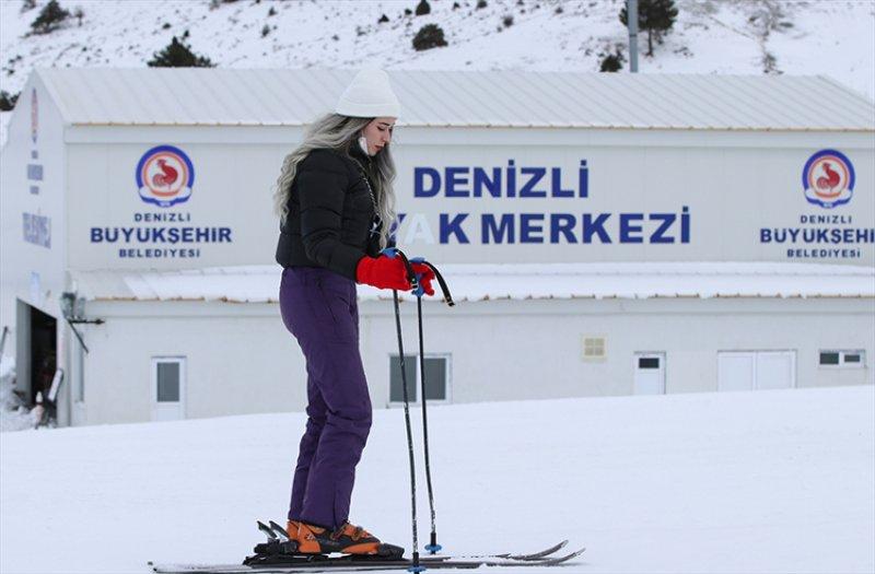 Denizli'de kayak sezonu açıldı