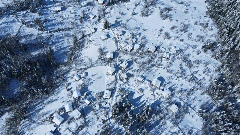 Karla kaplı Küre Dağları'nda görsel şölen