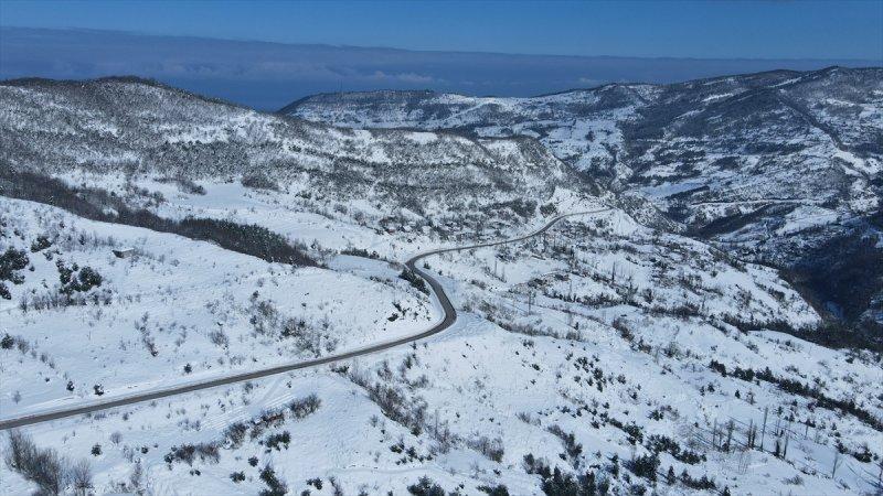 Karla kaplı Küre Dağları'nda görsel şölen