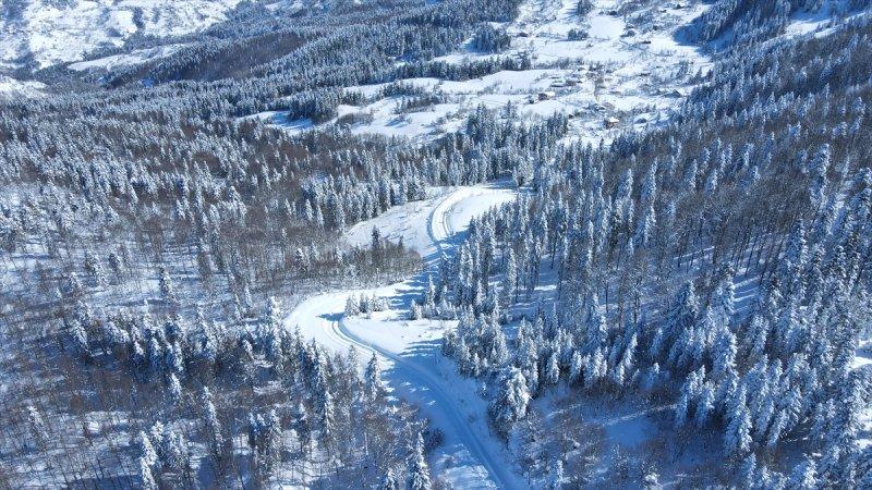 Karla kaplı Küre Dağları'nda görsel şölen