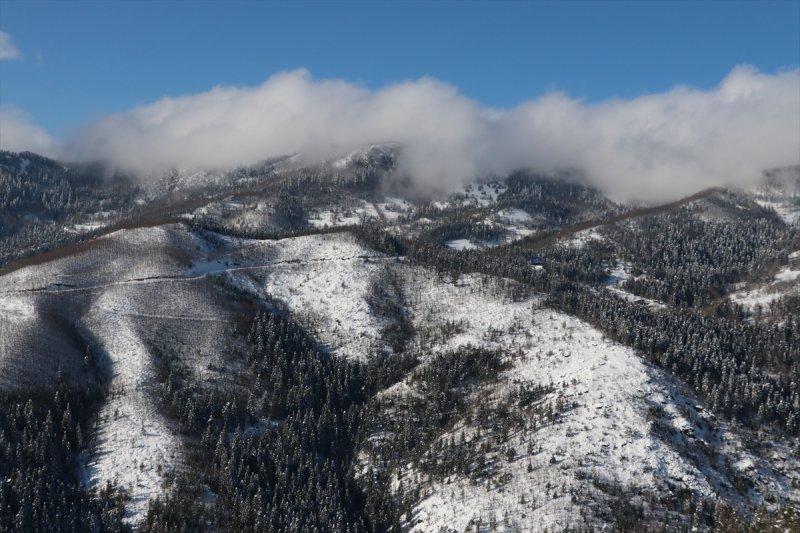 Karla kaplı Küre Dağları'nda görsel şölen