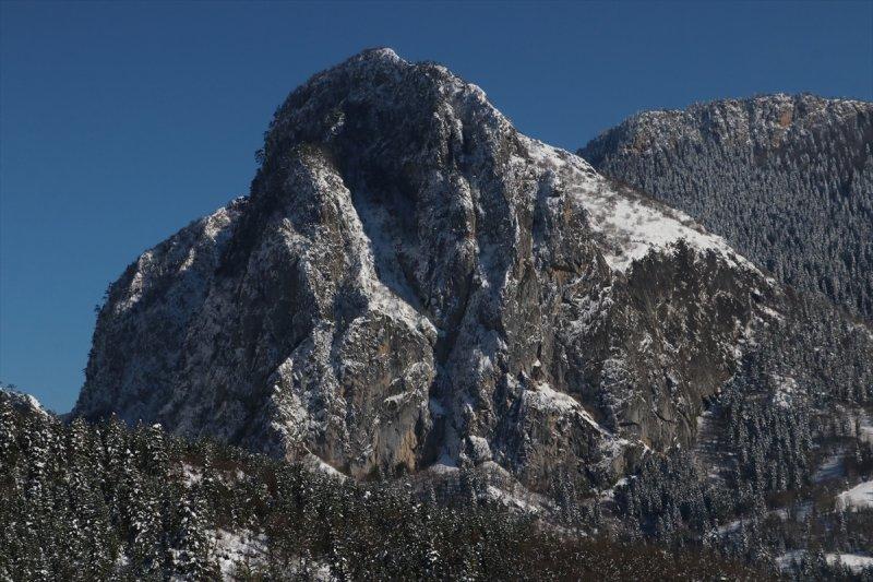 Karla kaplı Küre Dağları'nda görsel şölen