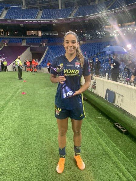 Dünyanın en iyi kadın futbolcuları 