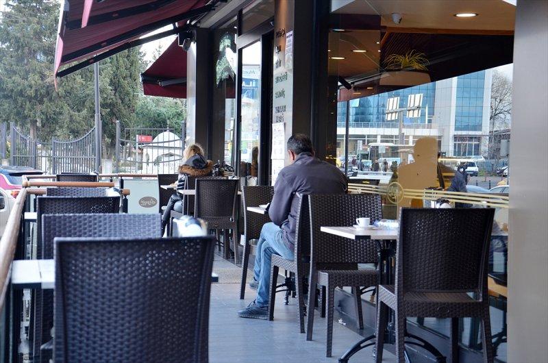 İstanbul'da kontrollü normalleşmenin ilk günü