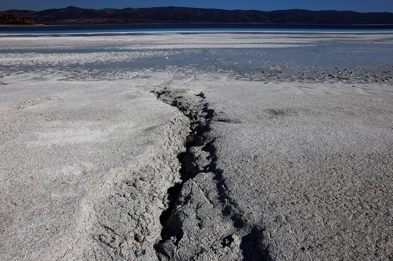 Reuters, Salda Gölü'nü paylaştı