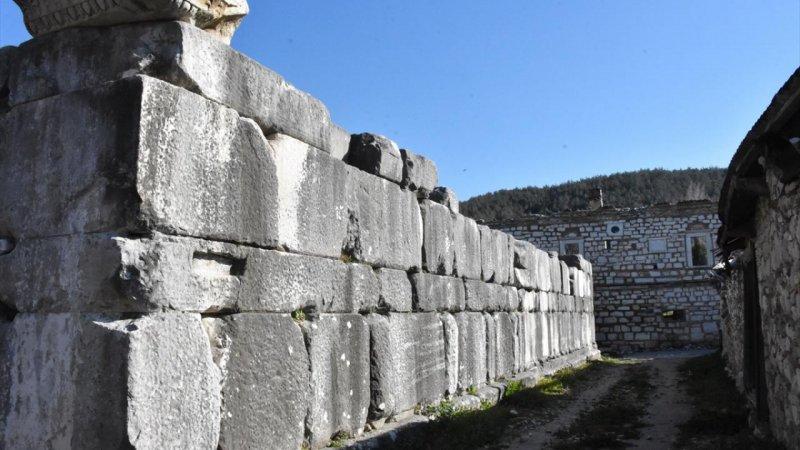 2 bin yıllık antik kent Stratonikeia 