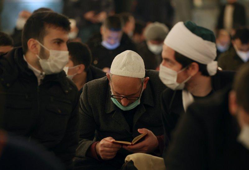 Ayasofya-i Kebir Cami-i Şerifi'nde Mirac gecesi idrak edildi