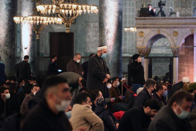 Ayasofya-i Kebir Cami-i Şerifi'nde Mirac gecesi idrak edildi
