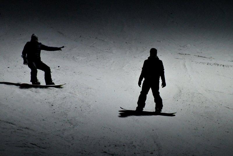 Cıbıltepe Kayak Merkezi'nde gece kayak keyfi