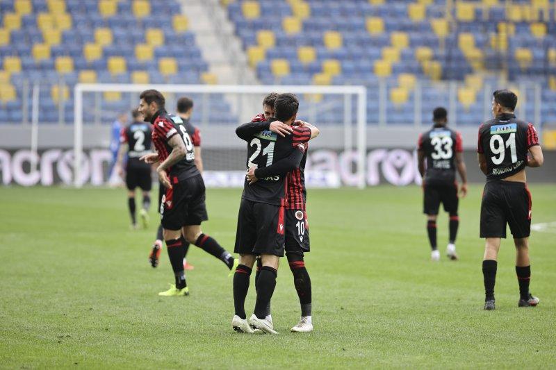 Centilmenlik tablosu: Süper Lig'in kart raporu