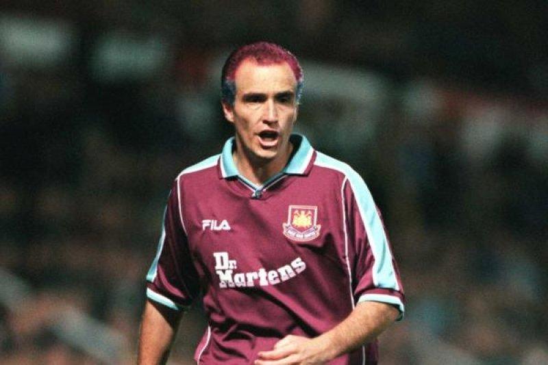 Futbolcuların ilginç saç stilleri