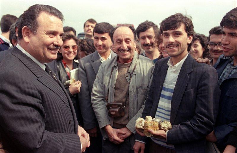 Yıldırım Akbulut hayatını kaybetti