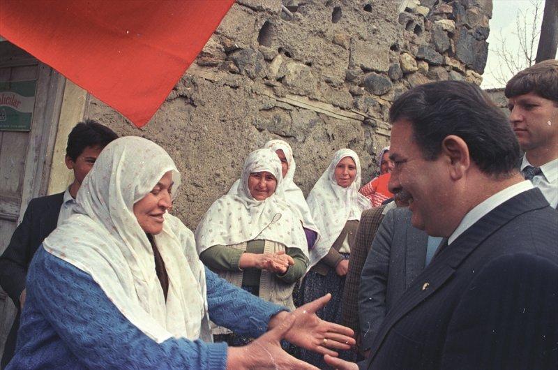 Yıldırım Akbulut hayatını kaybetti