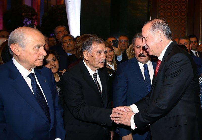 Yıldırım Akbulut hayatını kaybetti