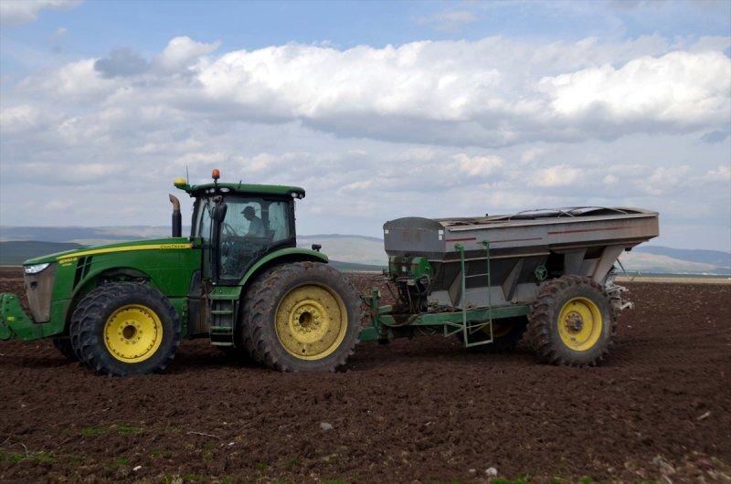 Muş Ovası'nda tohumlar toprakla buluştu