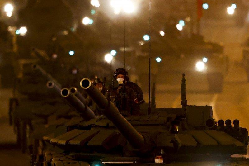 Moskova'da askeri geçit töreni provası