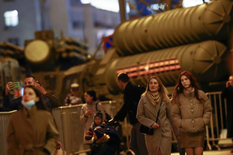 Moskova'da askeri geçit töreni provası