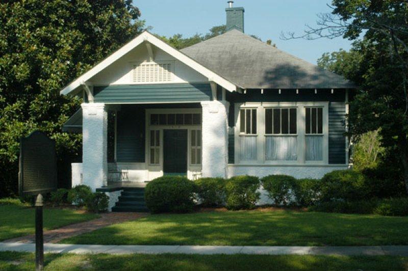 Ünlü yazarların hayata gözlerini açtıkları evler