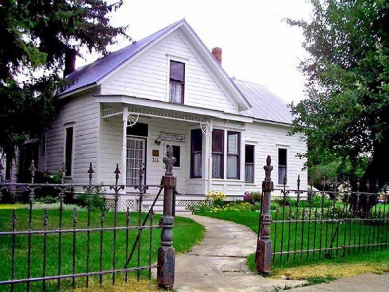 Ünlü yazarların hayata gözlerini açtıkları evler