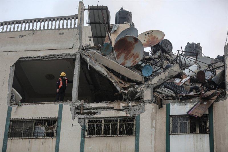 İsrail, Gazze'de yerleşim yerlerine saldırdı