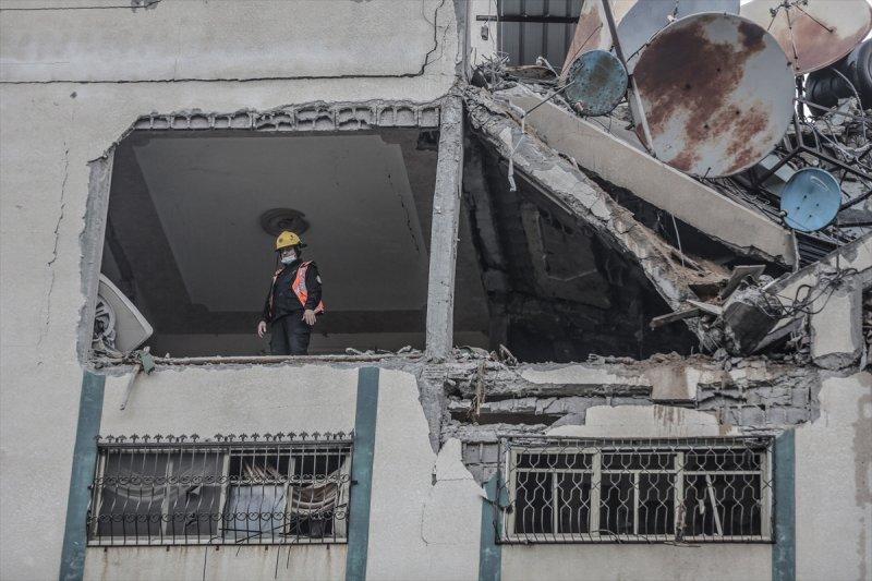 İsrail, Gazze'de yerleşim yerlerine saldırdı