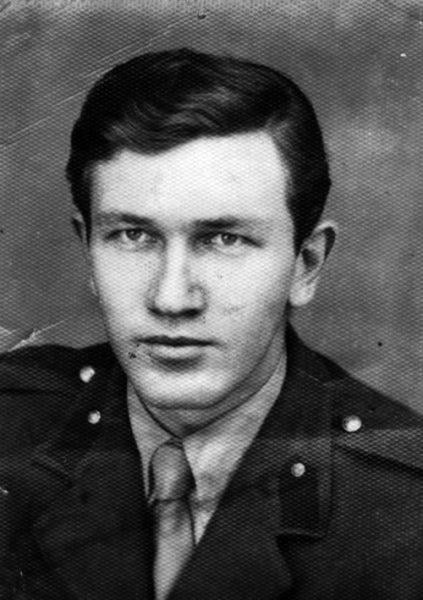 Tomris Uyar ve Turgut Uyar’ın aile arşivinden fotoğraflar