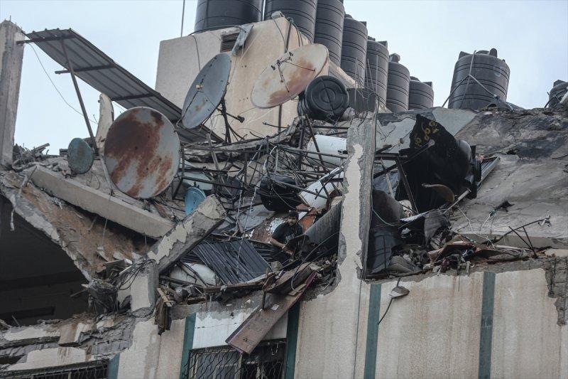 İsrail, Gazze'de yerleşim yerlerine saldırdı