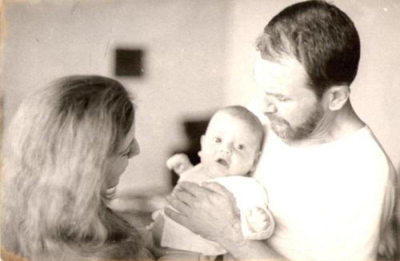 Tomris Uyar ve Turgut Uyar’ın aile arşivinden fotoğraflar